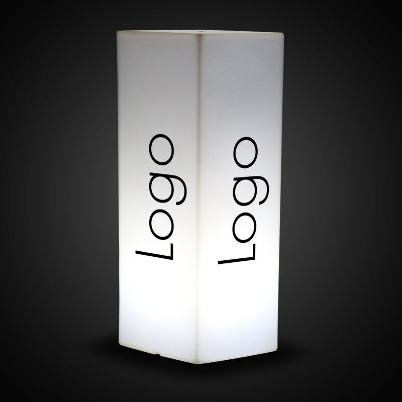 Expo-tentoonstelling Logo Light Box Sign, hoge verlichte, op maat gemaakte kolomplint met plintweergave voor bedrijfsevenementen, conferentiedecor