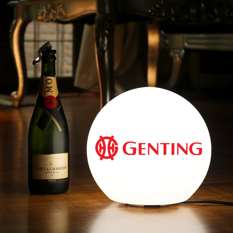 Ronde LED-logo lightbox, bolvormige vloerlamp, promotiemateriaal, verlichte vrijstaande verlichte display bewegwijzering voor zakelijk evenement