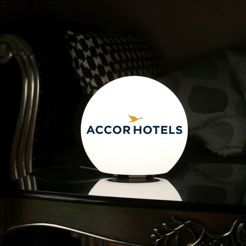 Gepersonaliseerde LED Tafellamp, promotionie lichtbak met logo, 15cm bol, reclameverlichting