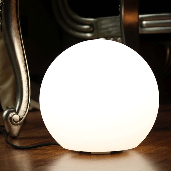 LED-bedlampje rond, 20 cm, op netstroom, wit licht