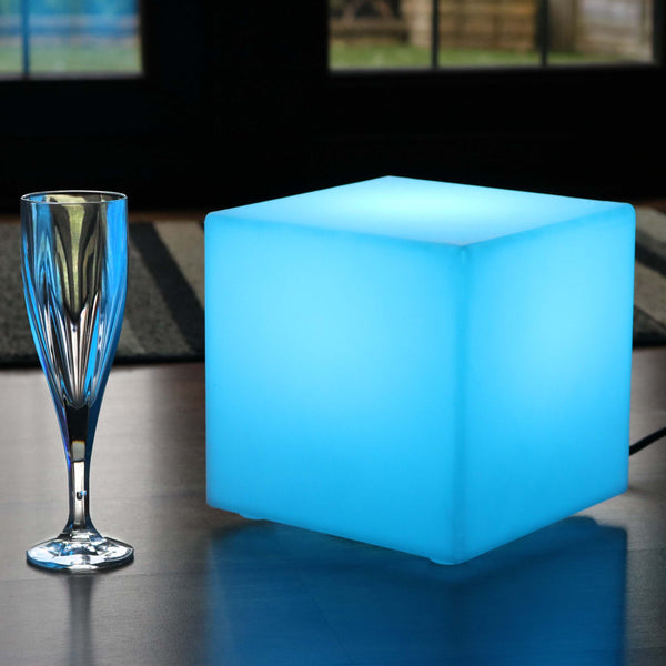 LED-nachtlamp op netstoom, RGB-kubus verschillende kleuren, 20 x 20cm