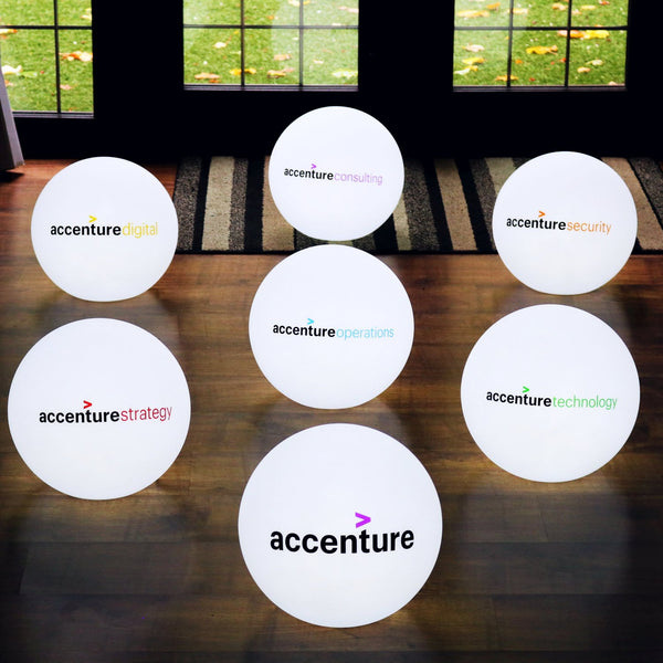 Op maat gemaakt bedrijfsmiddelpunt, ronde frameloze LED-lichtbak met logo voor conferentiesignalisatie, decor voor zakelijk evenement, prijsuitreiking