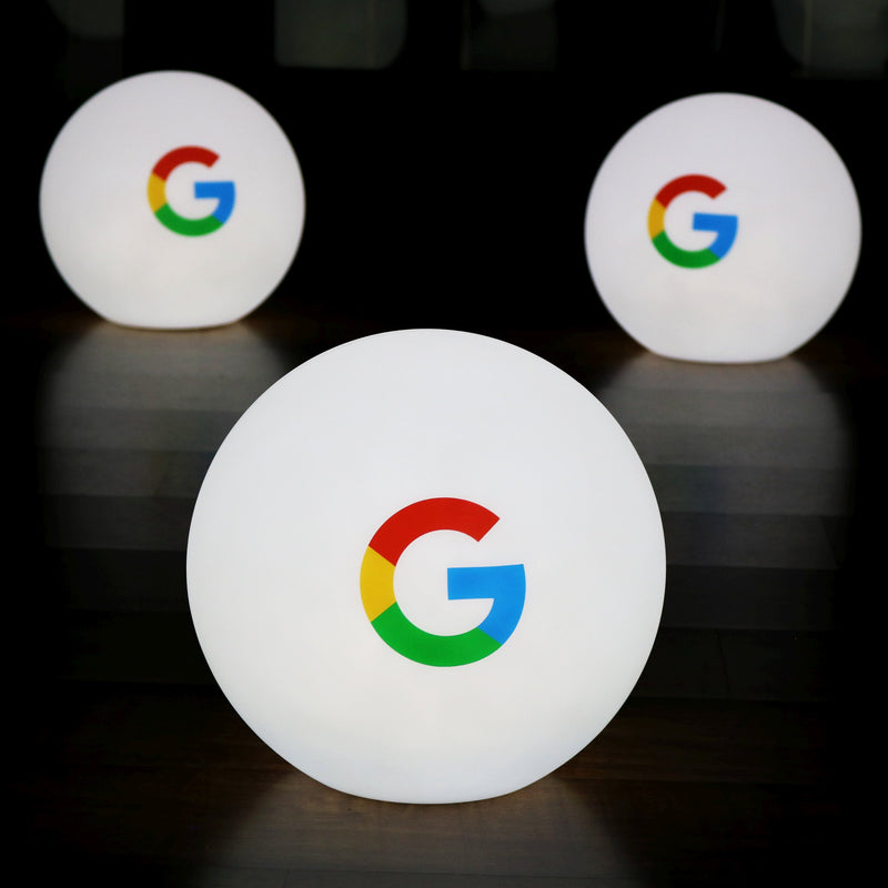 Ronde LED-logo lightbox, bolvormige vloerlamp, promotiemateriaal, verlichte vrijstaande verlichte display bewegwijzering voor zakelijk evenement